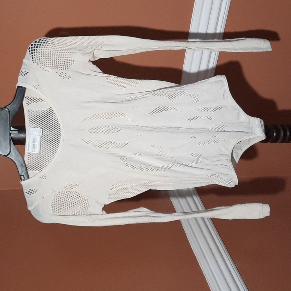 Bisou Bisou off white, long sleeve hosiery bodysuit, size Large